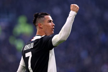 Kriştianu Ronaldonun instaqram izləyicisi - 200 milyon - Dünyada ilk