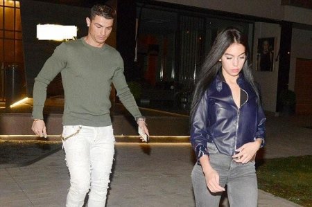 Ronaldo bütün restoranı bağlatdı – Özü gəlmədi