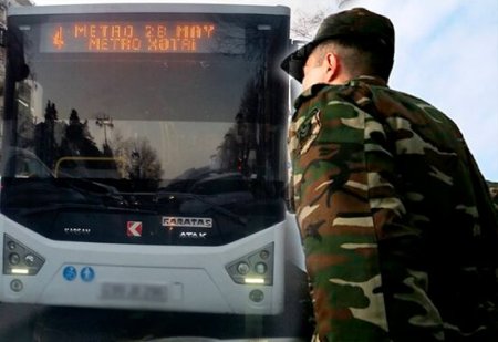 Bakıda avtobus sürücüsü əsgəri təhqir etdi: 